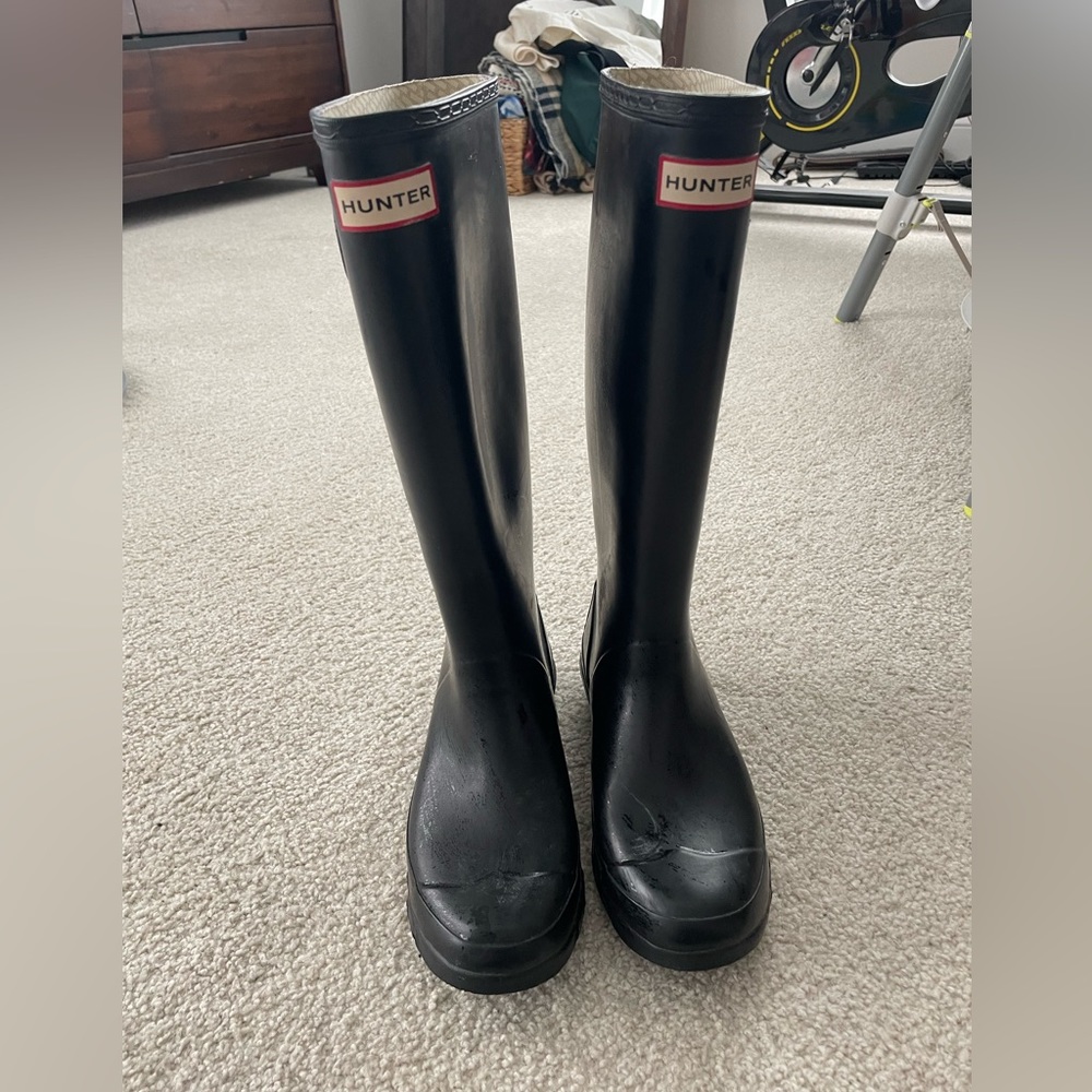 Hunter knee high rain boots